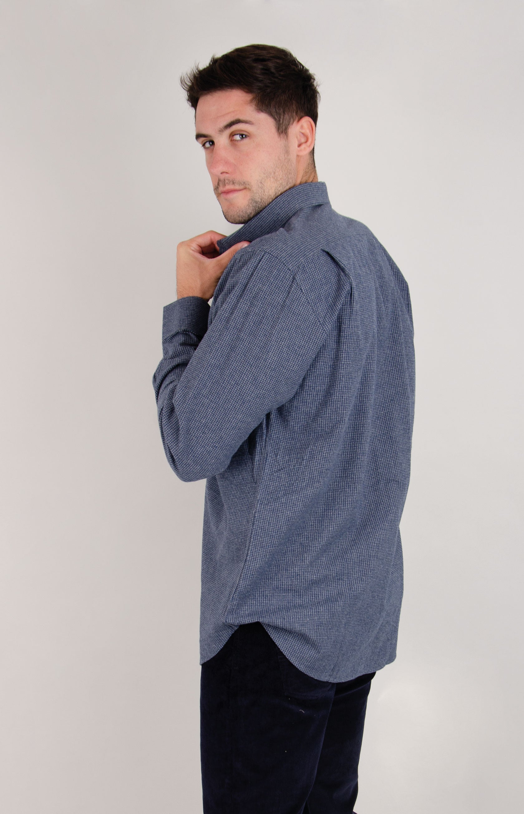 #color_azul gris